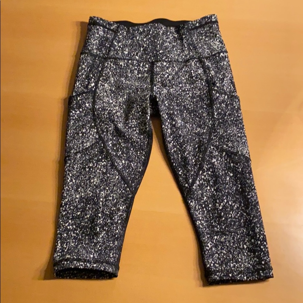 Lululemon capris.. bundle and save